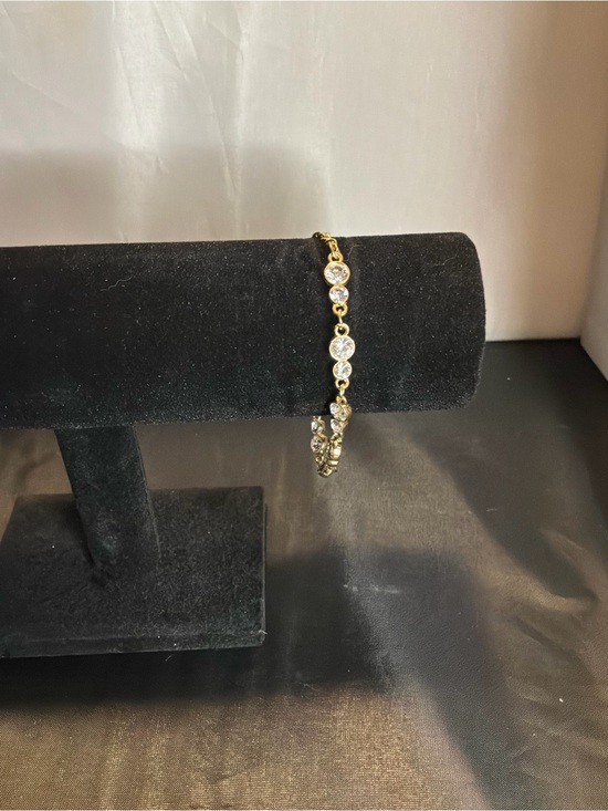 Jewelry - Elegant Tennis Bracelet with Clear Stones